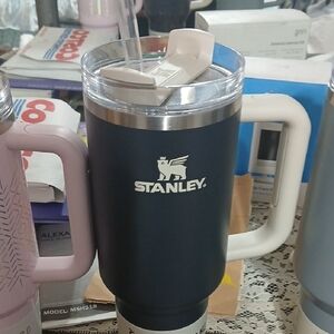 Stanley Dark Black Insulated Mug with Handle